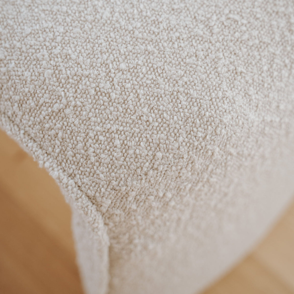 Denver Boucle Bench Seat - Champagne