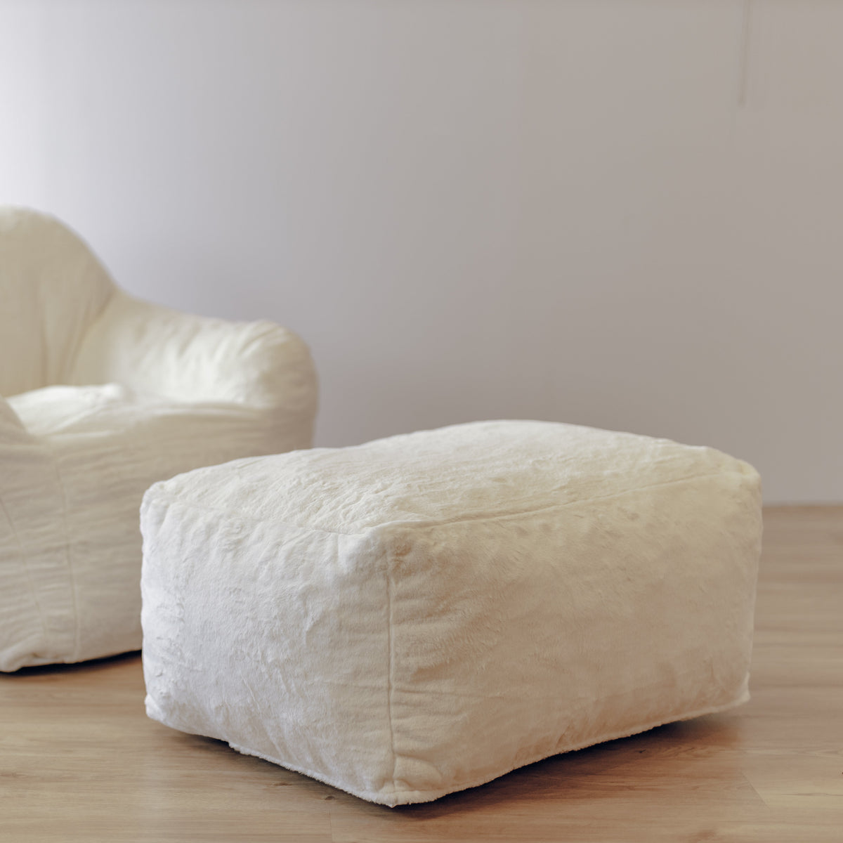 DreamPod® Ottoman - White